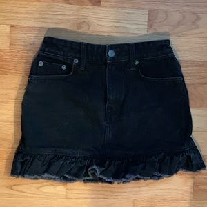 Black jean ruffle carmar skirt